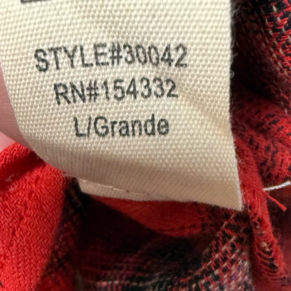 Kye Mi Women’s Oversized Style‎ Red Plaid Button-Up Shirt - Picture 6 of 8